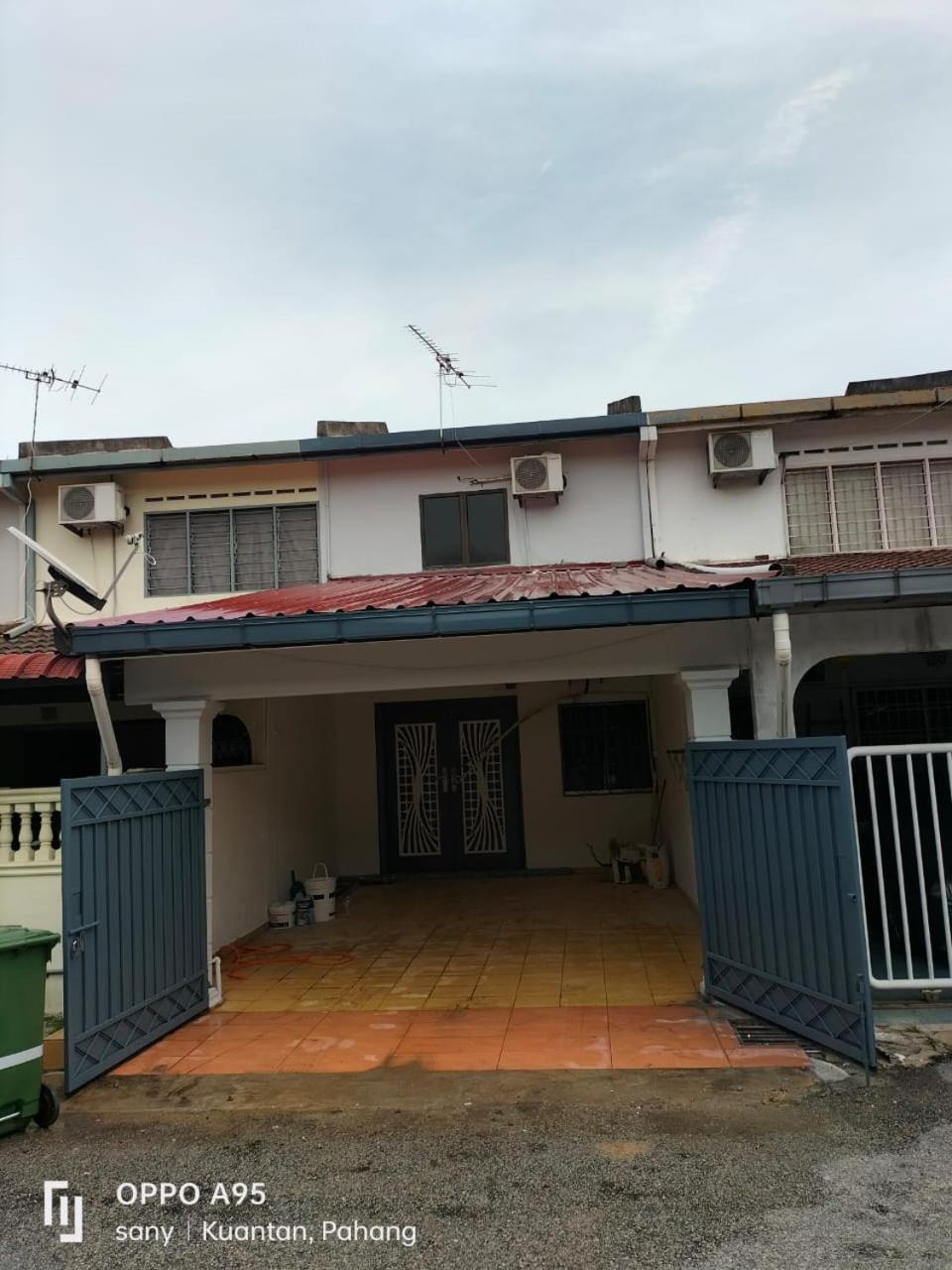 Hs Homestay Cenderawasih Kuantan Town Zewnętrze zdjęcie